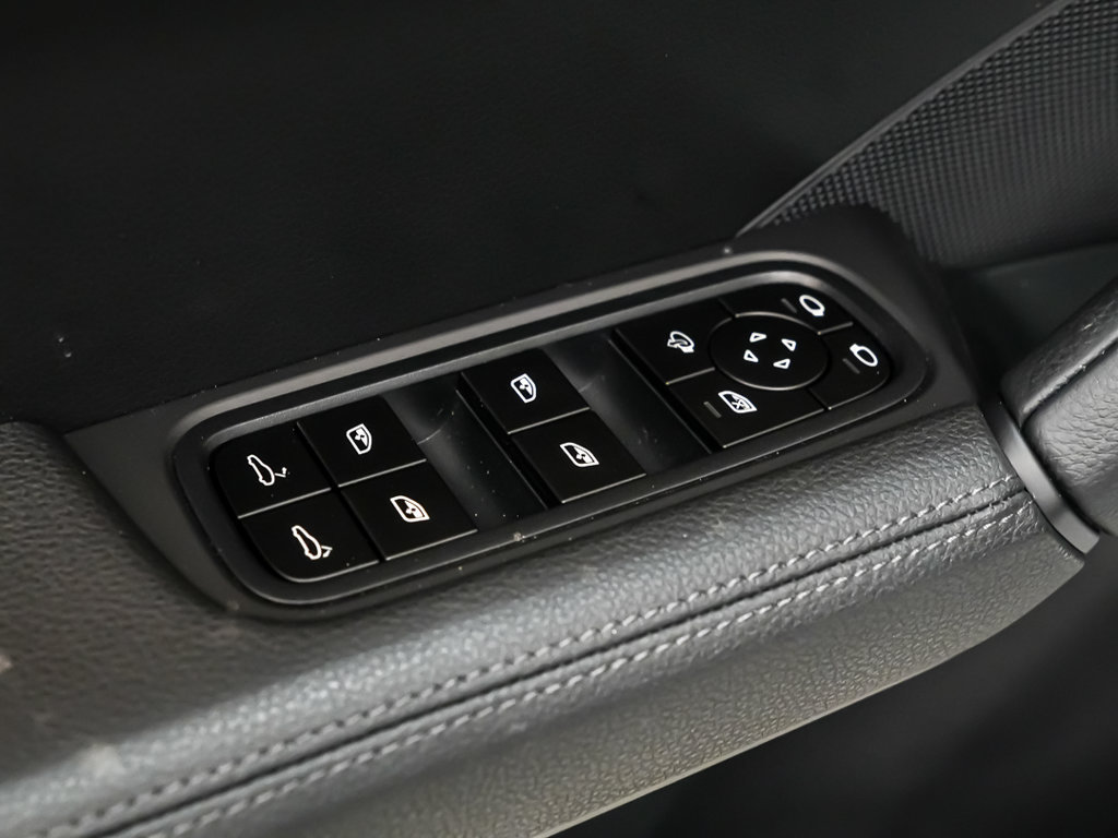 New 2026 Porsche Cayenne S AWD/4WD image 21