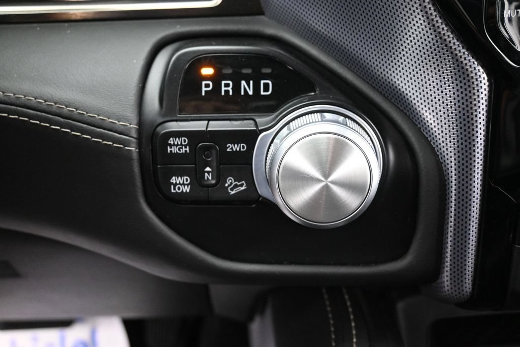 Used 2020 RAM 2500 Limited AWD/4WD image 12