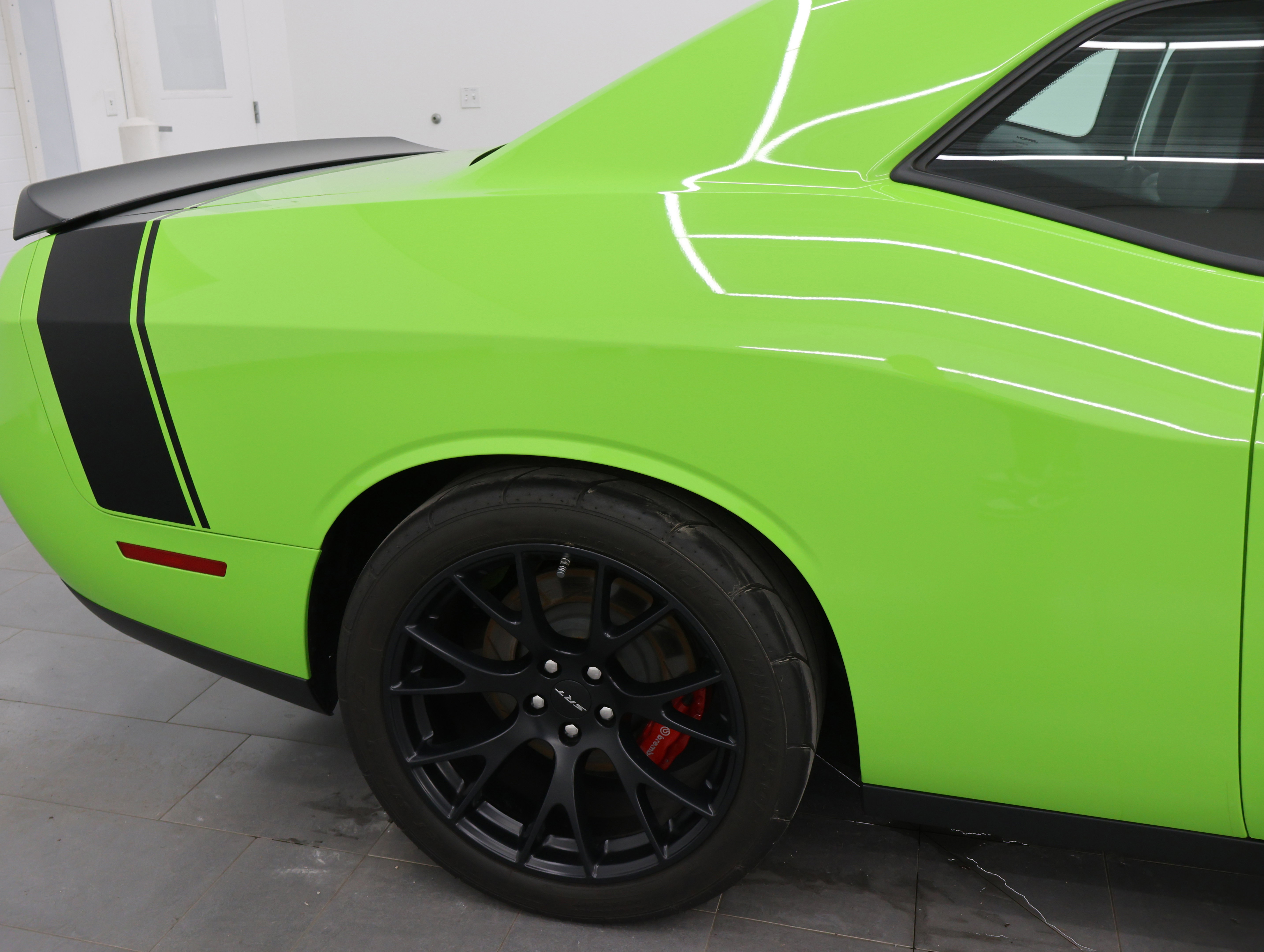 Used 2015 Dodge Challenger SRT Hellcat image 24