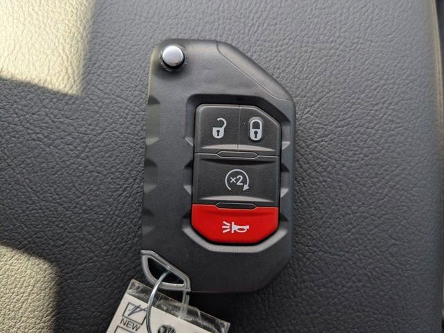 New 2026 Jeep Gladiator Rubicon AWD/4WD image 30