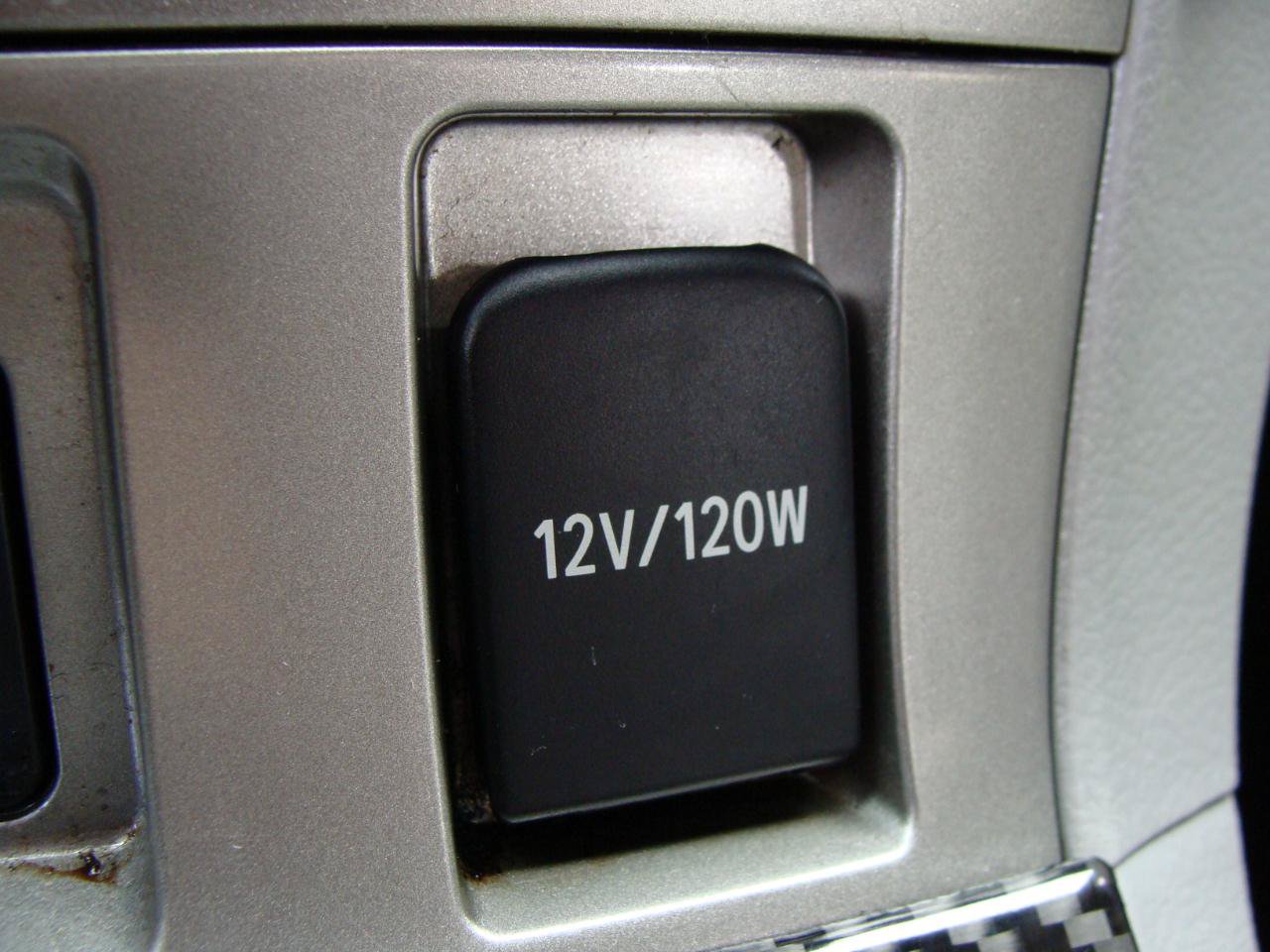 Used 2013 Toyota Highlander SE AWD/4WD image 21