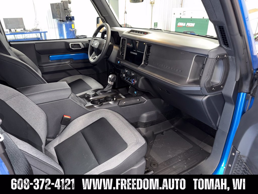 Used 2025 Ford Bronco 2-Door w/ Sasquatch Package AWD/4WD image 13