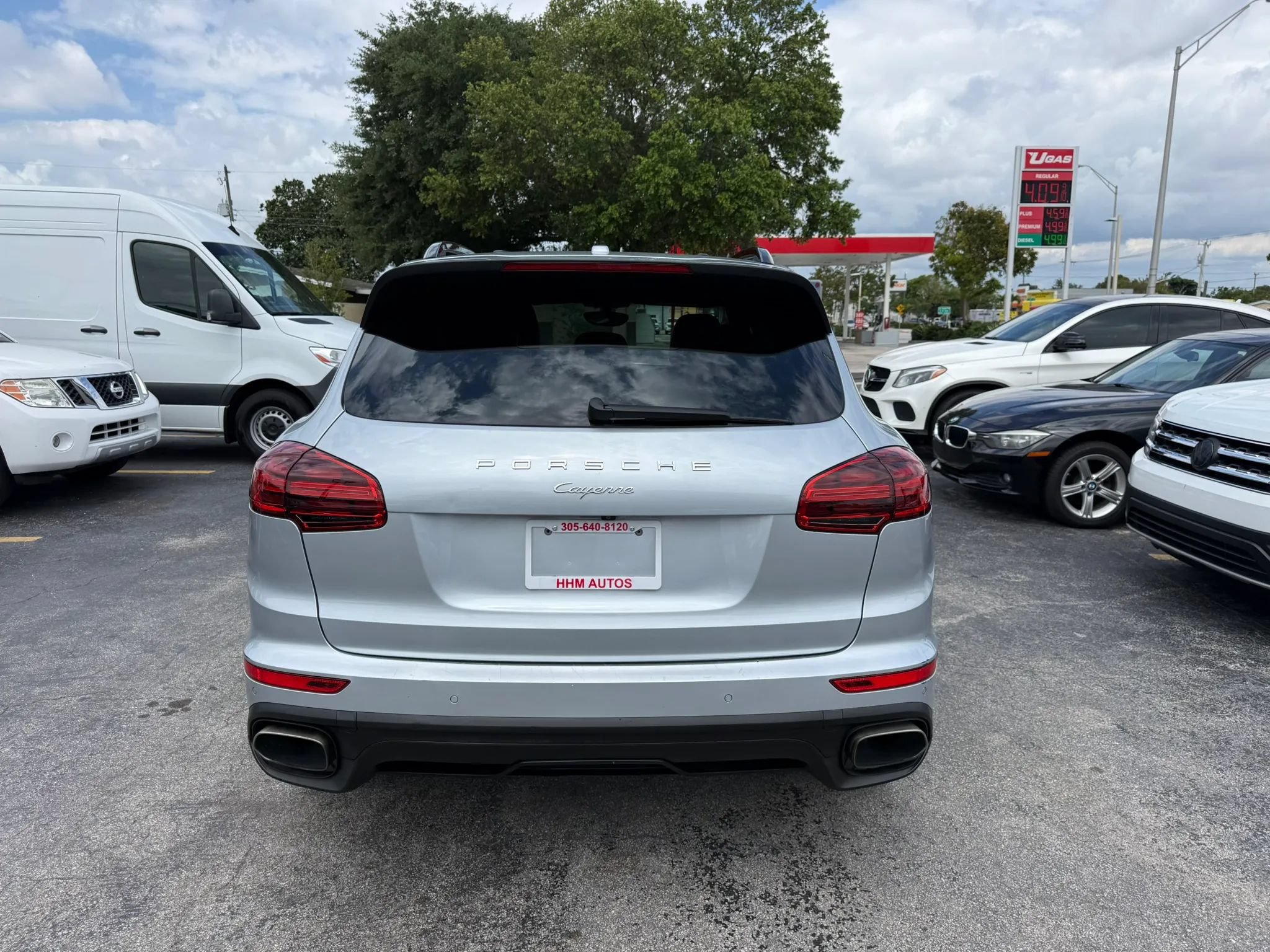 Used 2017 Porsche Cayenne Platinum Edition AWD/4WD image 7