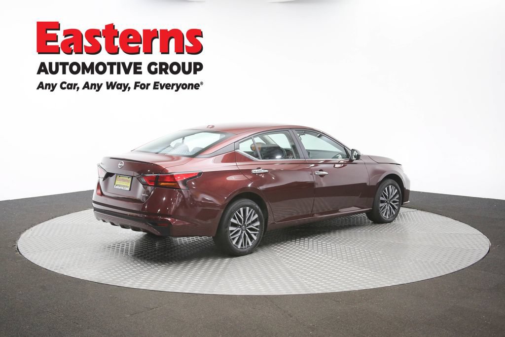 Used 2025 Nissan Altima 2.5 SV AWD/4WD image 37