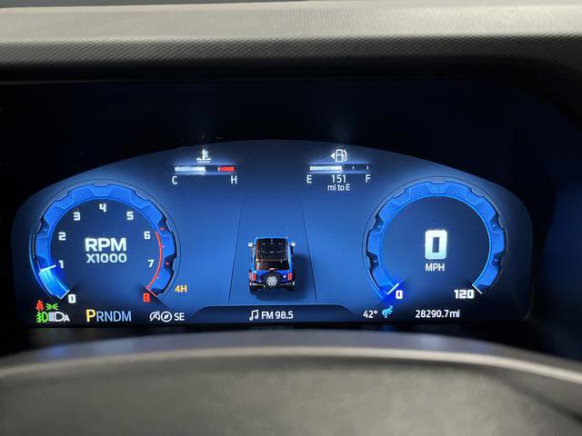 Used 2025 Ford Bronco Badlands image 16