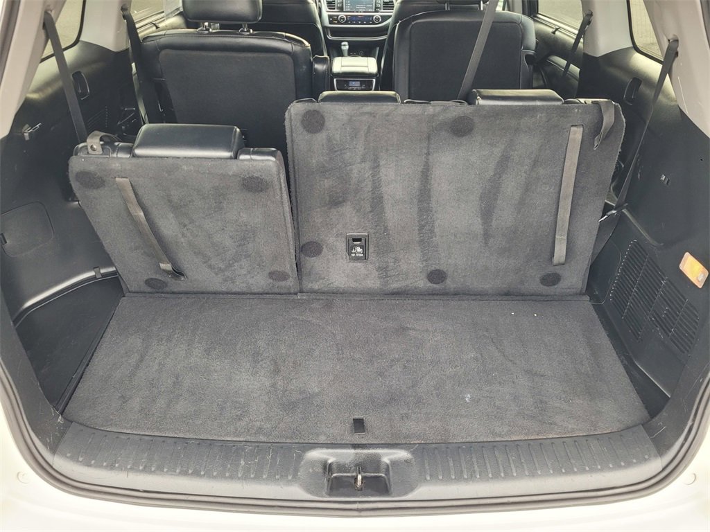 Used 2019 Toyota Highlander XLE image 9