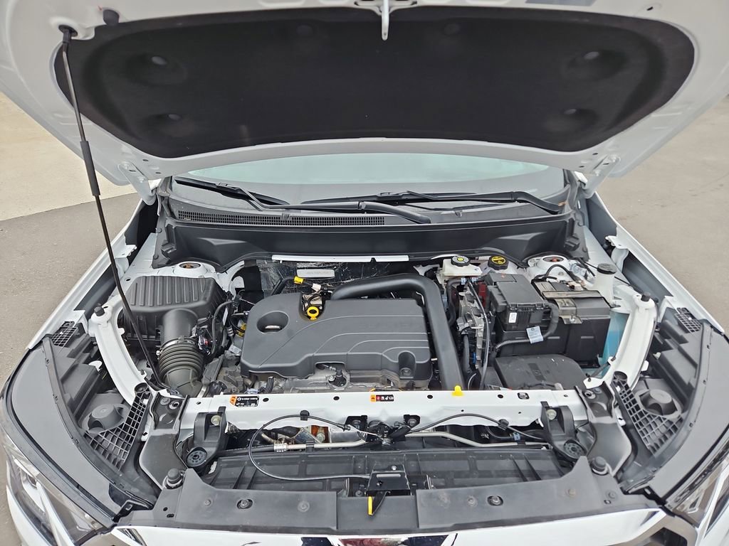 Used 2024 GMC Terrain SLE image 33