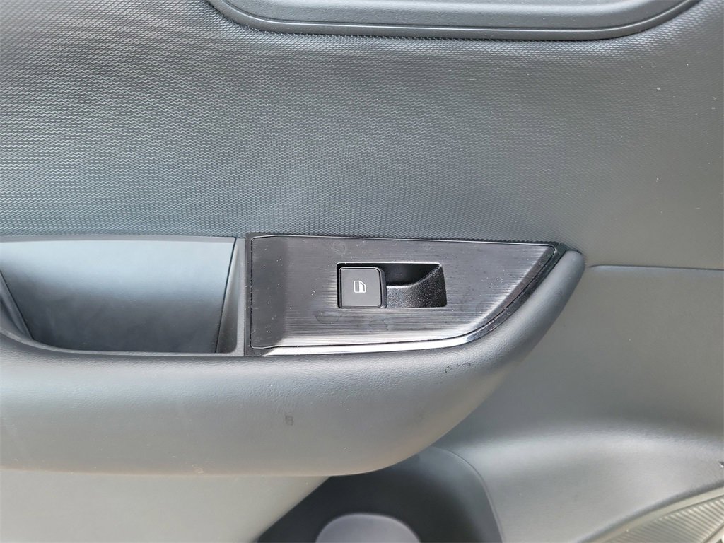 Certified 2025 Nissan Rogue S image 12