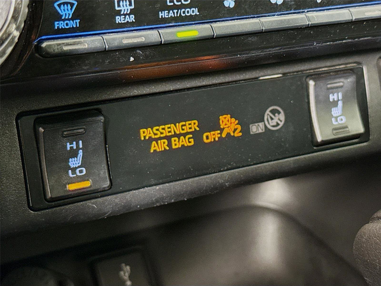 Used 2022 Toyota RAV4 XLE w/ Convenience Package image 20