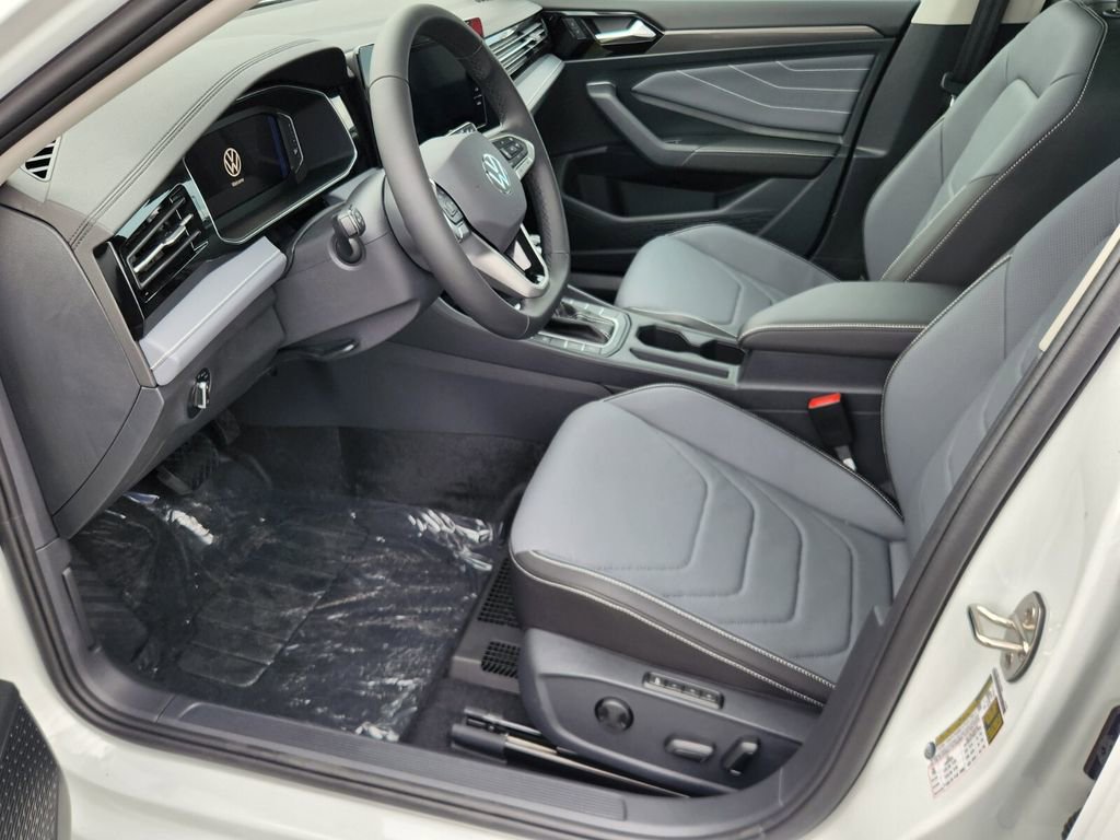New 2026 Volkswagen Jetta SEL image 6