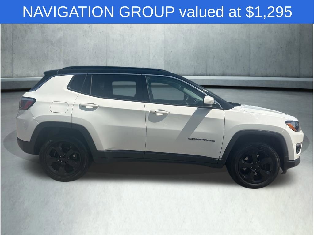 Used 2018 Jeep Compass Latitude w/ Popular Equipment Group AWD/4WD image 8
