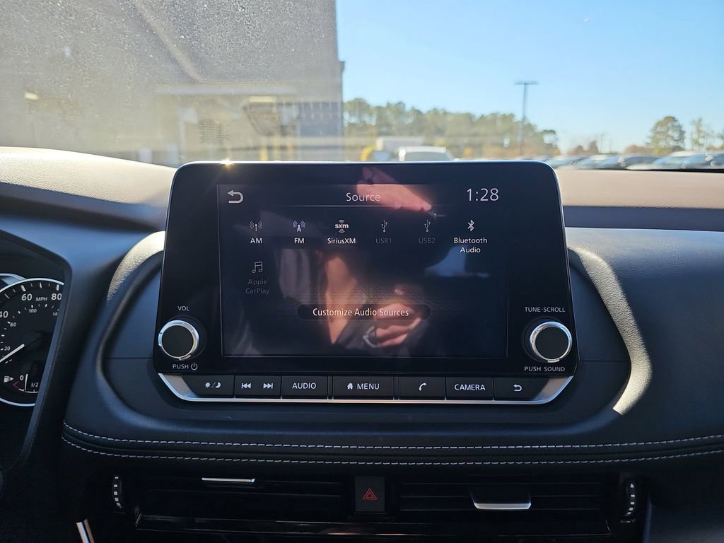 Used 2022 Nissan Rogue SV w/ SV Premium Package image 26