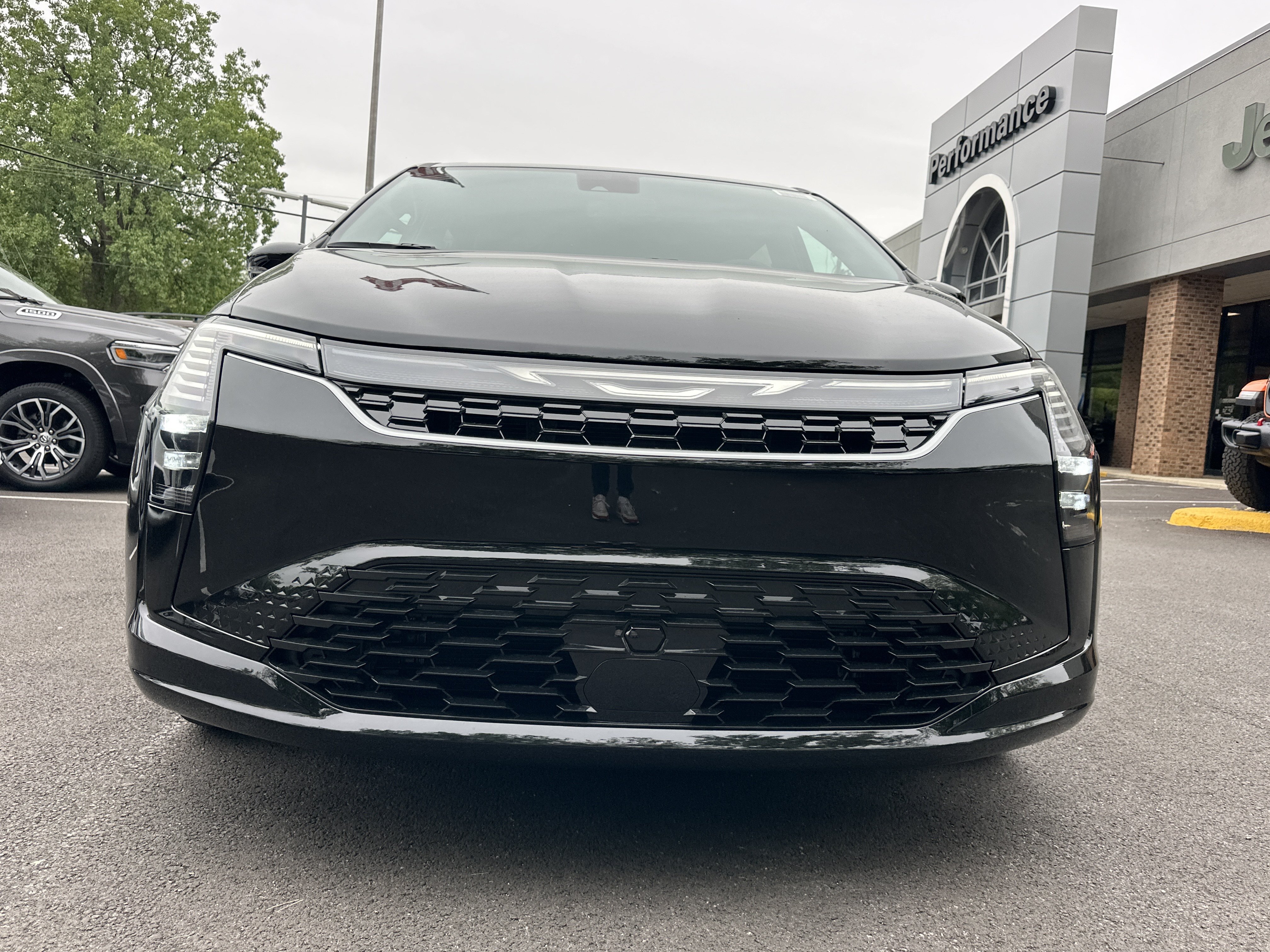 New 2027 Chrysler Pacifica Select FWD image 19
