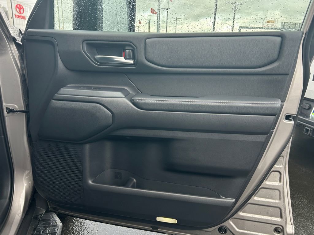 Used 2025 Toyota Land Cruiser PREMIUM image 25
