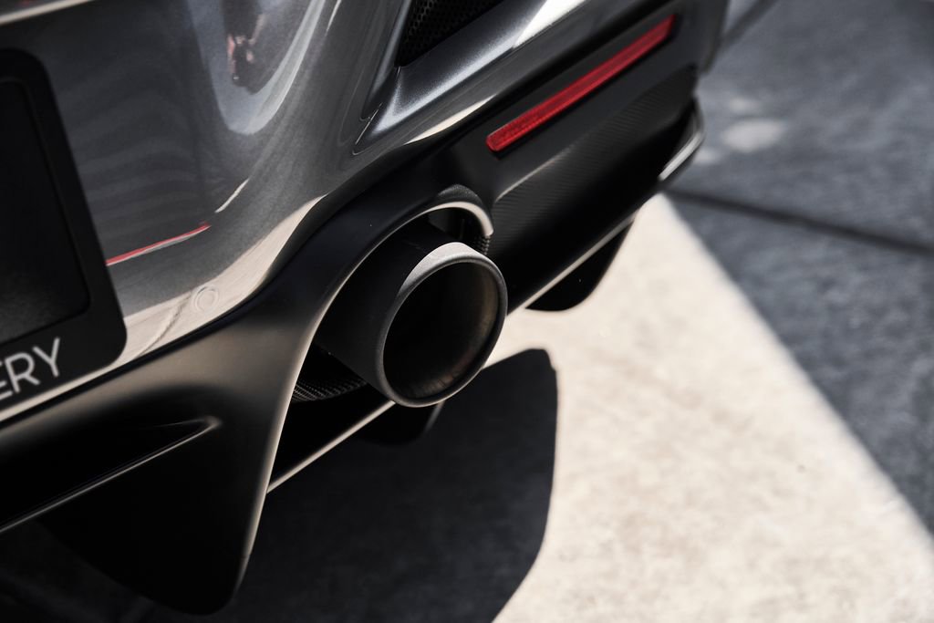 Used 2020 Ferrari F8 Tributo image 14