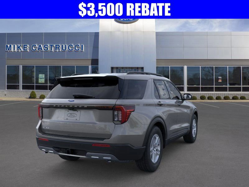 New 2026 Ford Explorer Active w/ Active Comfort Package image 8