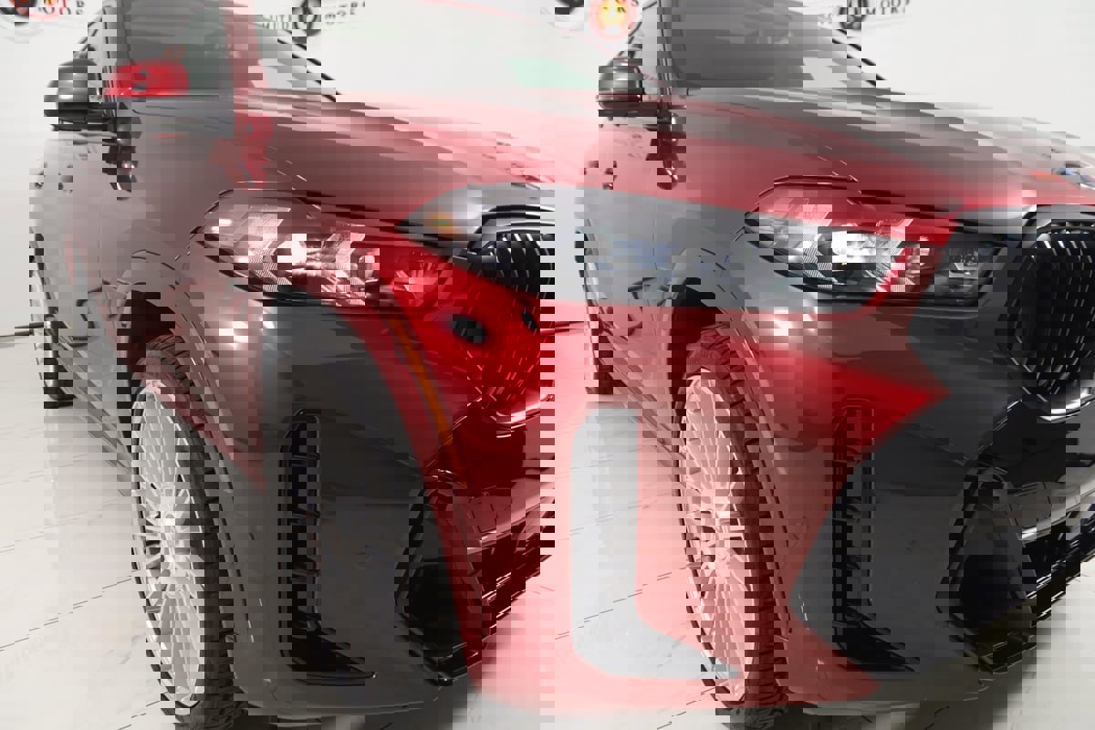 Used 2024 BMW X6 xDrive40i w/ Premium Package image 55