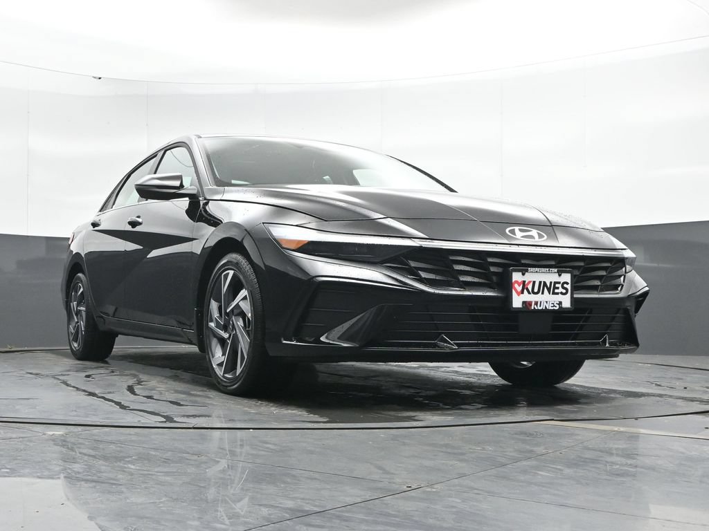 New 2026 Hyundai Elantra Limited FWD image 42