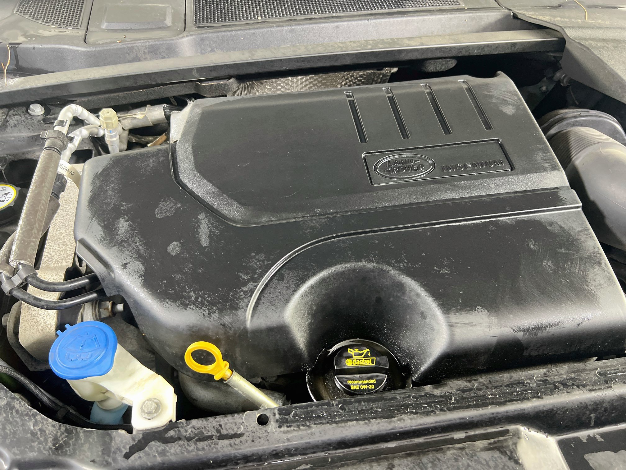 Used 2019 Land Rover Discovery Sport HSE AWD/4WD image 30