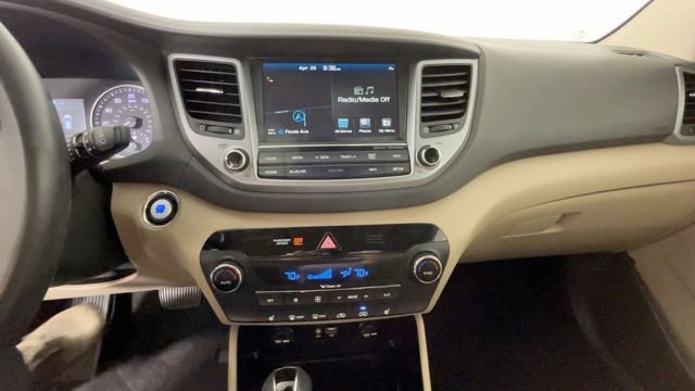Used 2016 Hyundai Tucson Limited AWD/4WD image 30