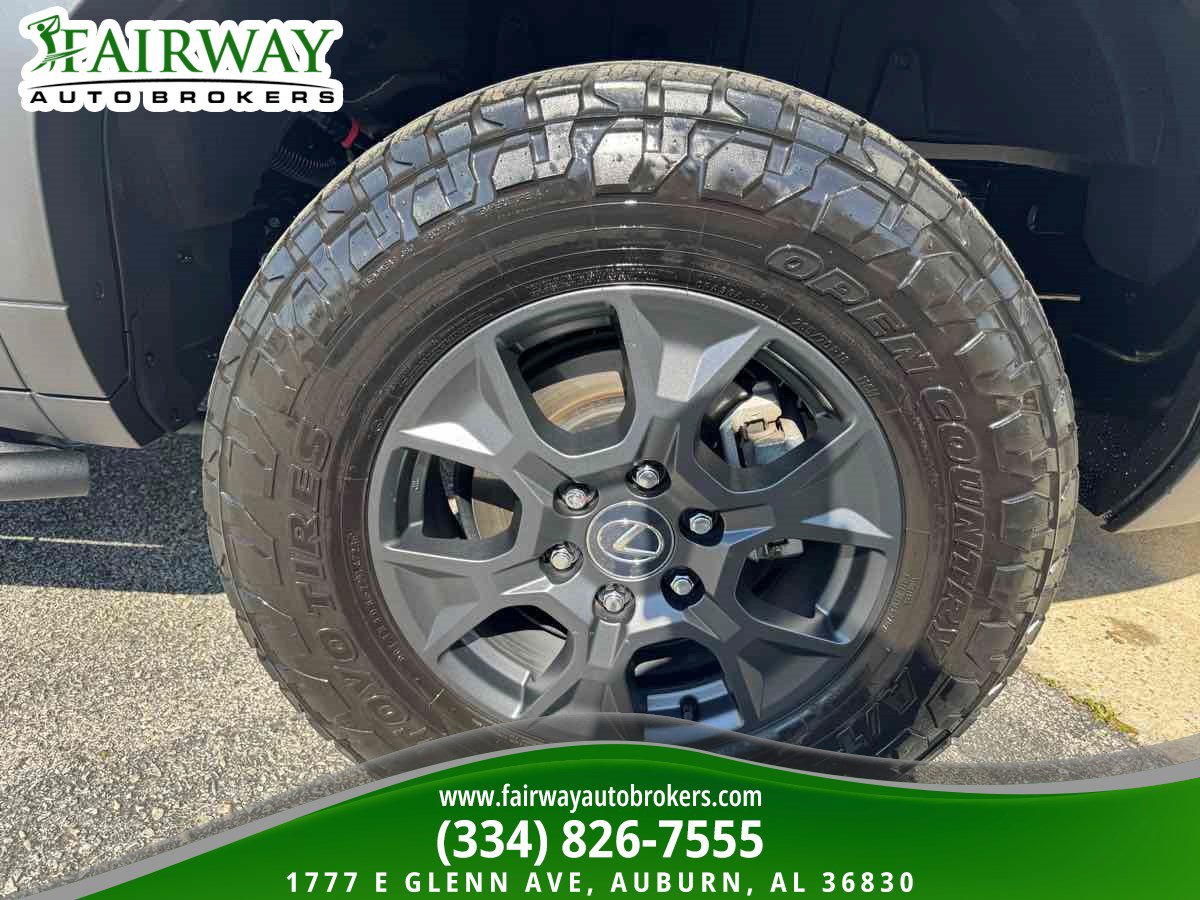 Used 2024 Lexus GX 550 AWD/4WD image 33