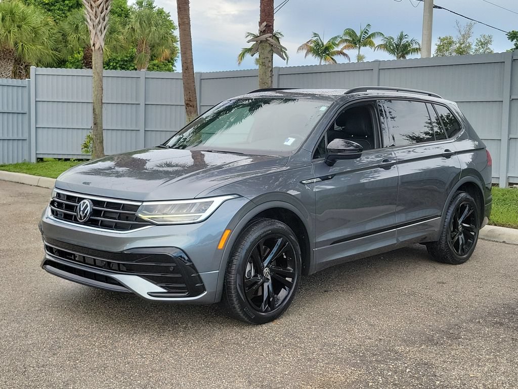 Certified 2023 Volkswagen Tiguan SE R-Line FWD image 8