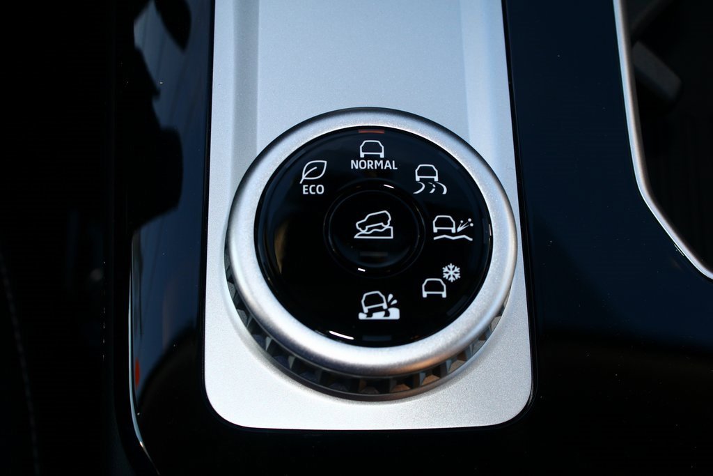 New 2026 Mitsubishi Outlander SEL image 22