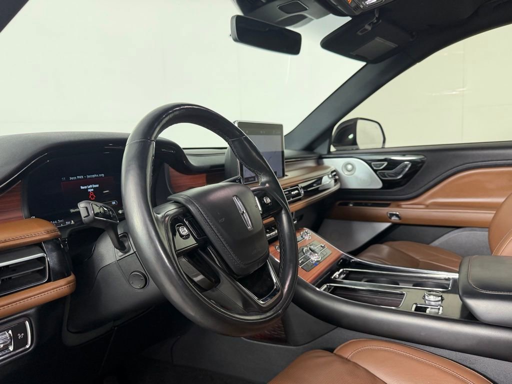 Used 2023 Lincoln Aviator Reserve w/ Equipment Group 201A image 20