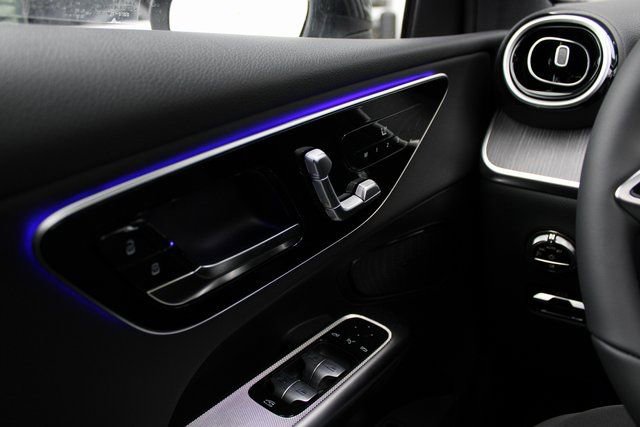 New 2026 Mercedes-Benz GLC 300 4MATIC image 24