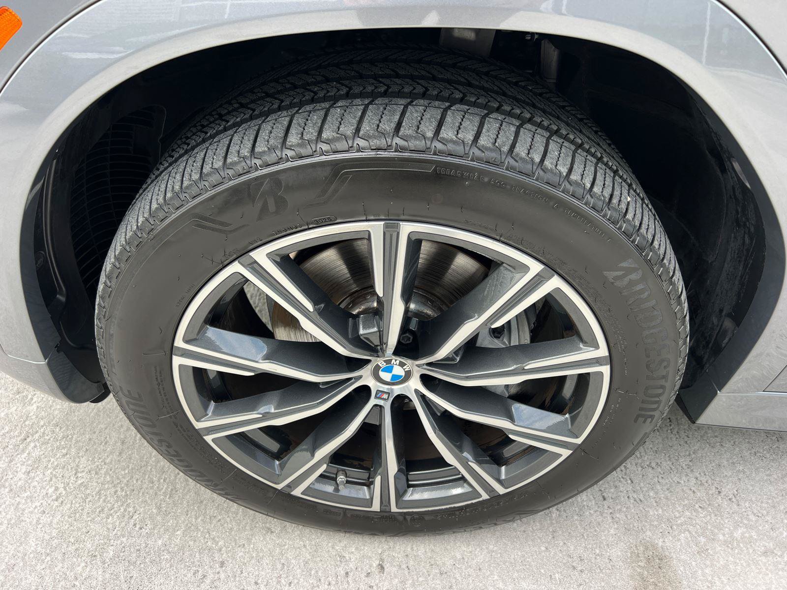 Used 2026 BMW X6 xDrive40i AWD/4WD image 11