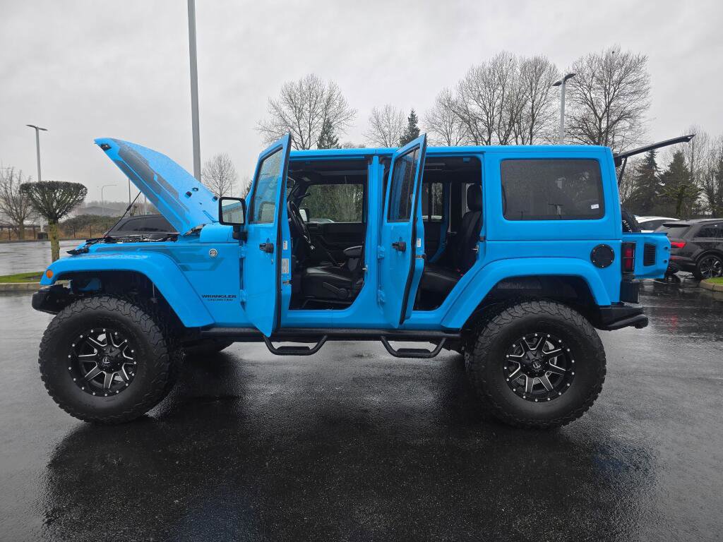 Used 2017 Jeep Wrangler Unlimited Sahara AWD/4WD image 14