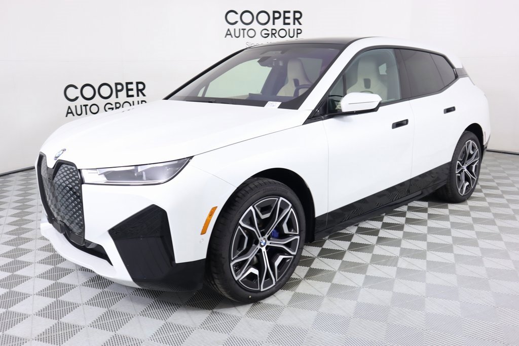 New 2025 BMW iX xDrive50 w/ Premium Package image 10