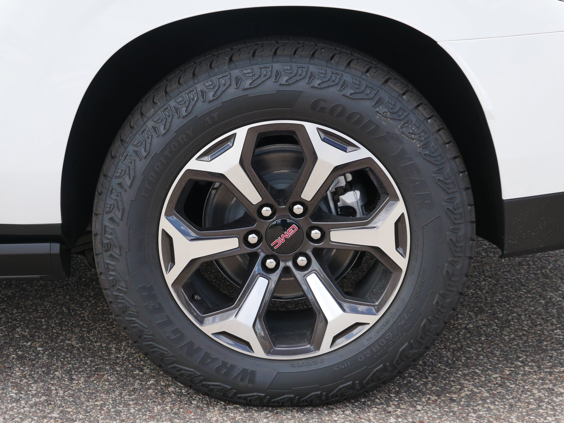 New 2026 GMC Yukon XL AT4 Ultimate AWD/4WD image 3