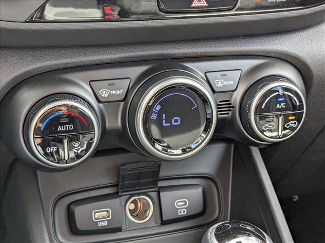 New 2025 Hyundai Venue SEL image 15