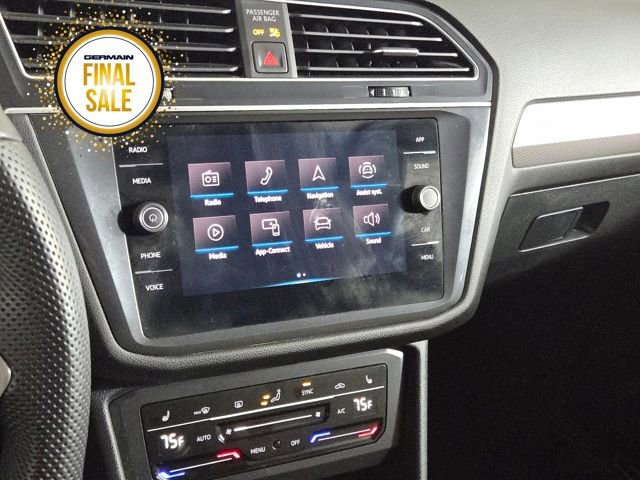 Used 2024 Volkswagen Tiguan SE R-Line image 23