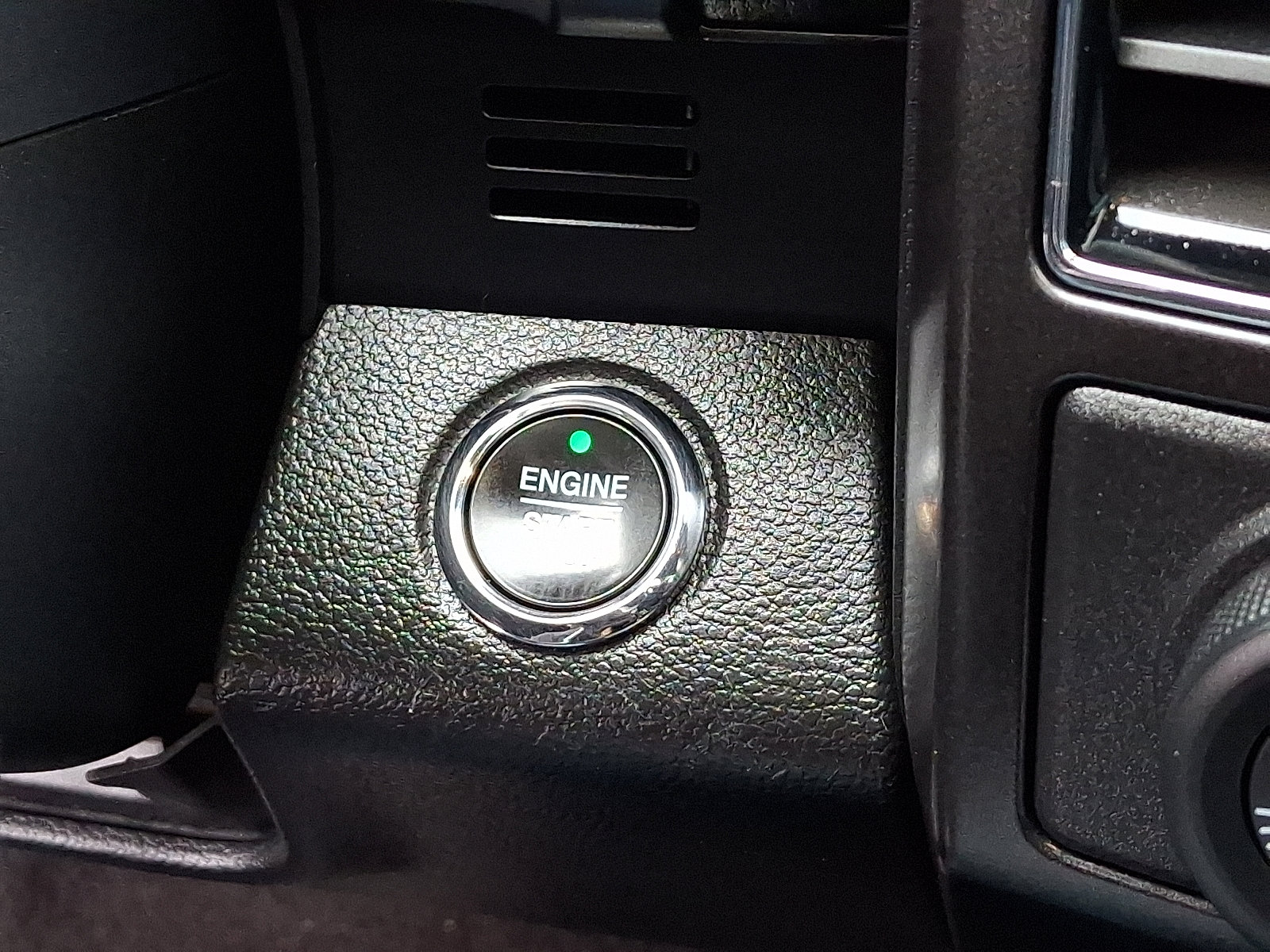 Used 2021 Ford Expedition Max Limited image 28