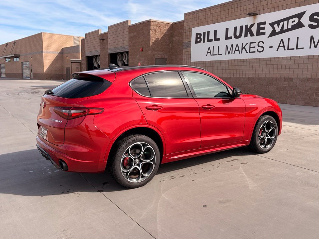 Used 2023 Alfa Romeo Stelvio Veloce AWD/4WD image 6