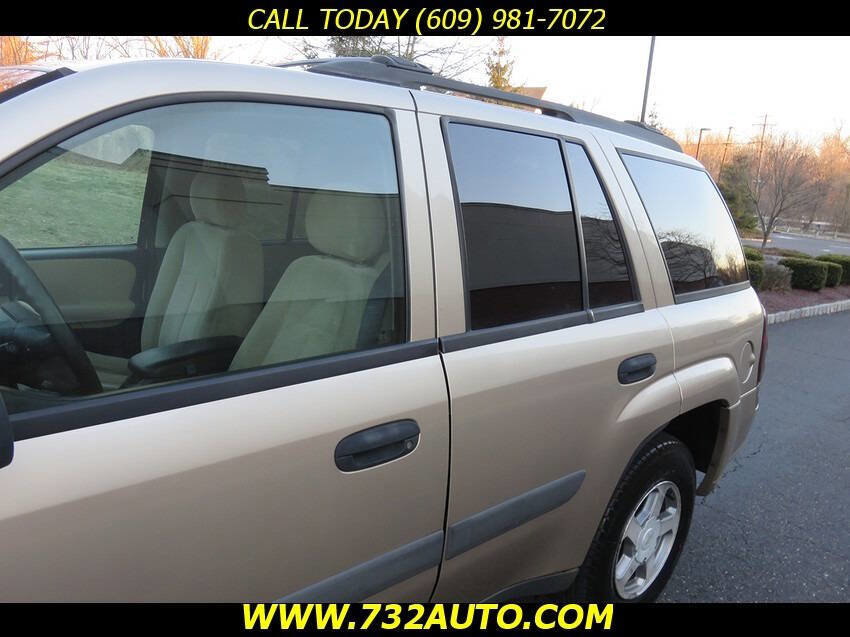 Used 2005 Chevrolet TrailBlazer LS w/ LS Preferred Equipment Group image 33