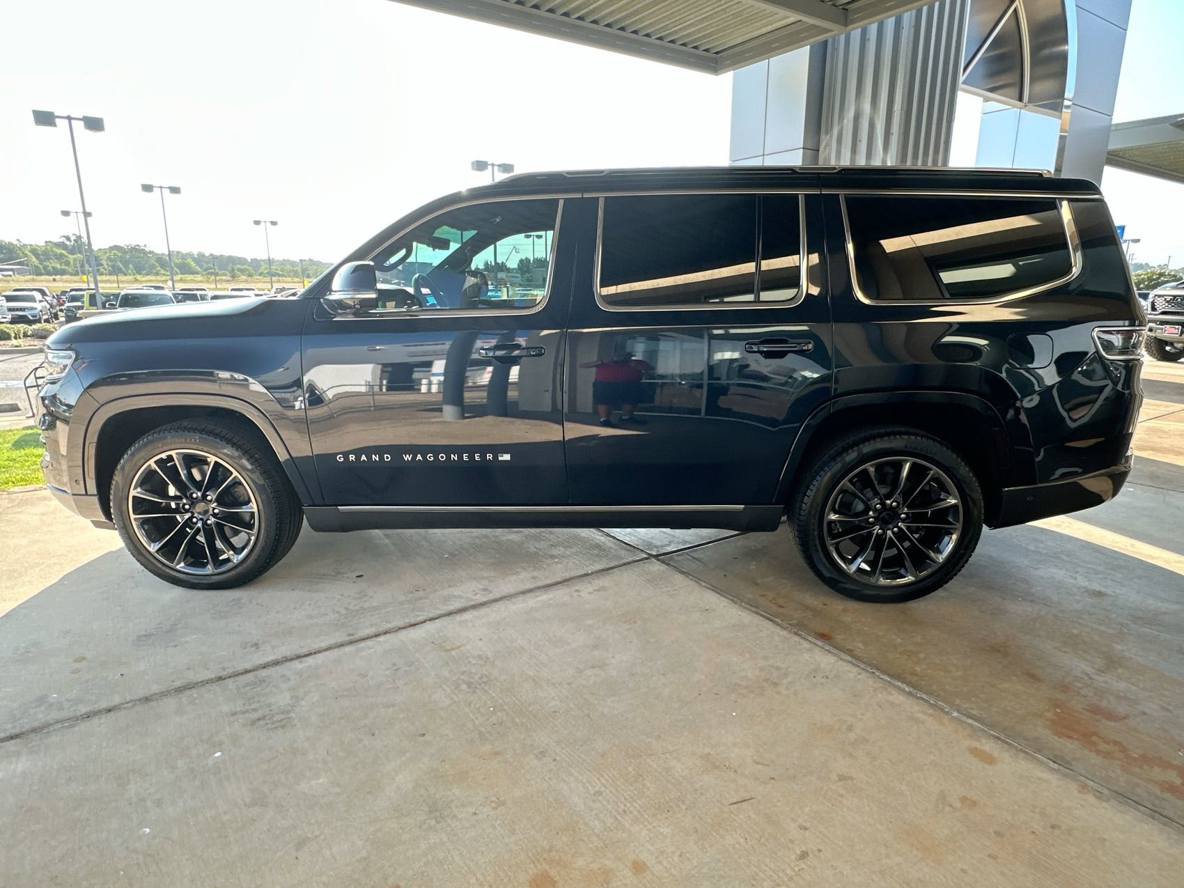 New 2022 Jeep Grand Wagoneer Series II image 5
