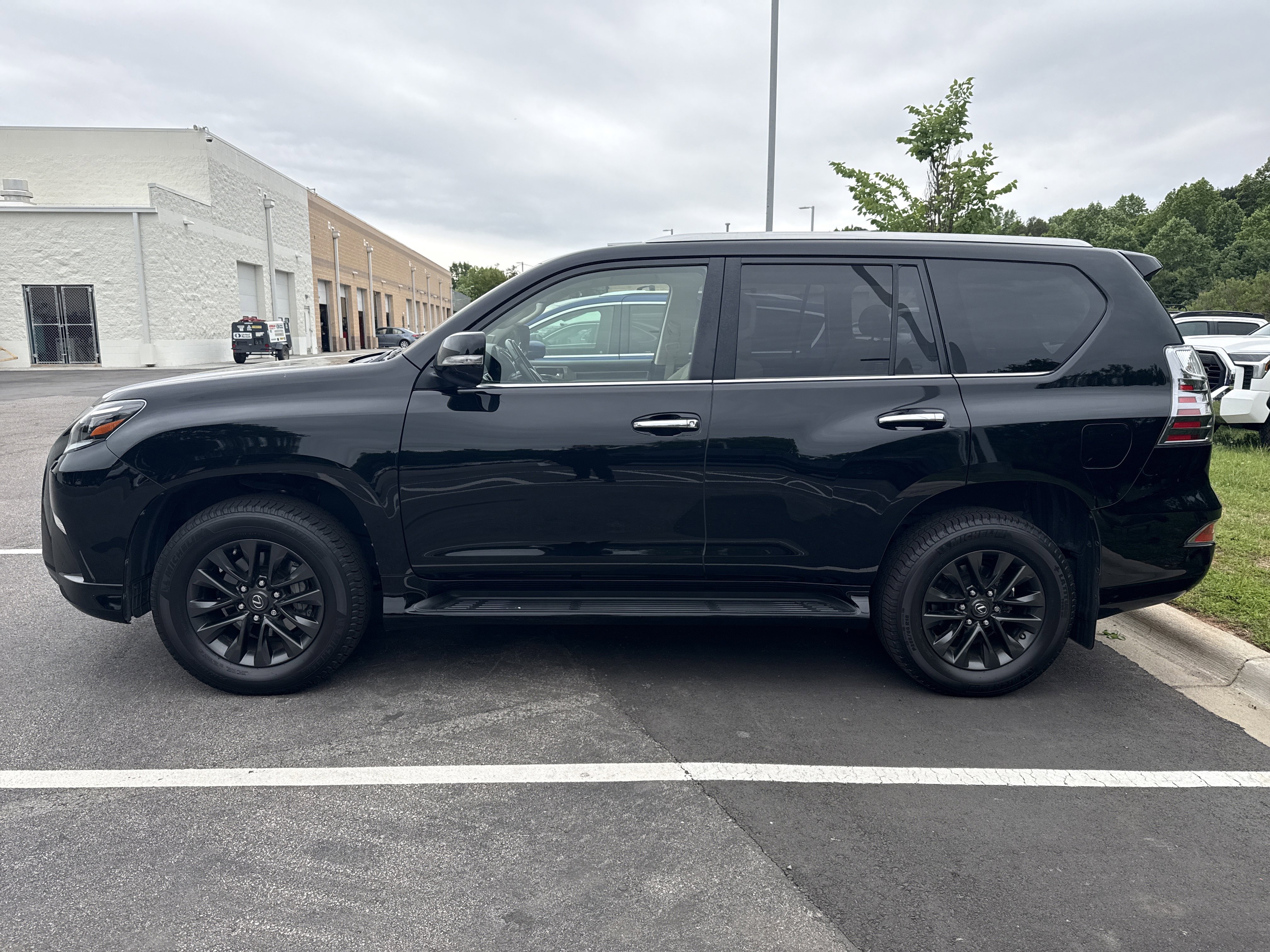 Used 2020 Lexus GX 460 Premium AWD/4WD image 6