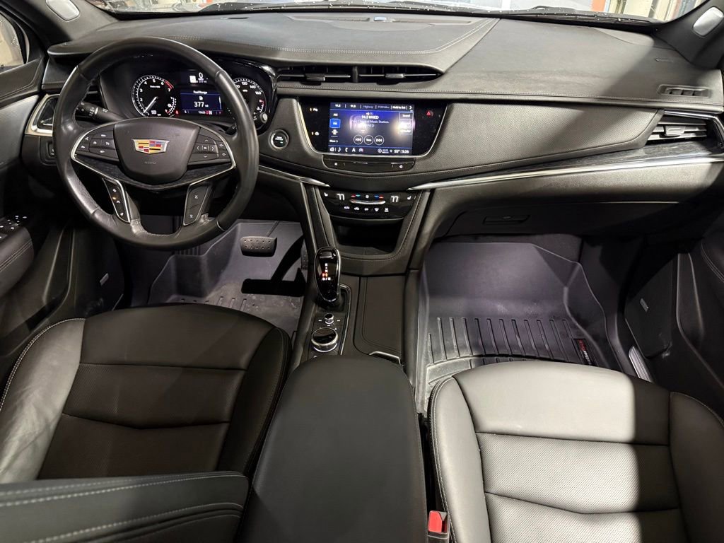 Used 2023 Cadillac XT5 Premium Luxury image 14