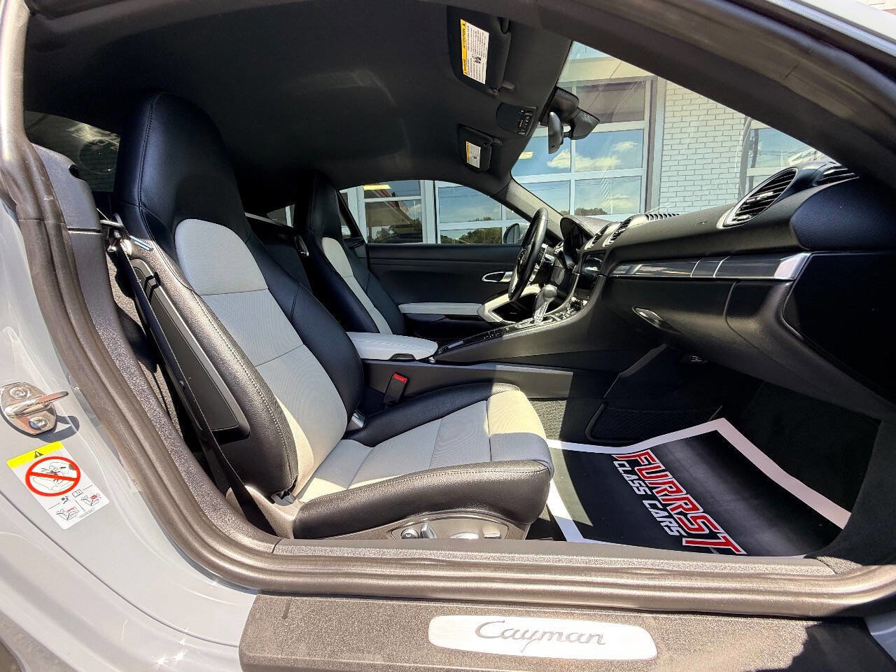 Used 2024 Porsche 718 Cayman RWD image 34