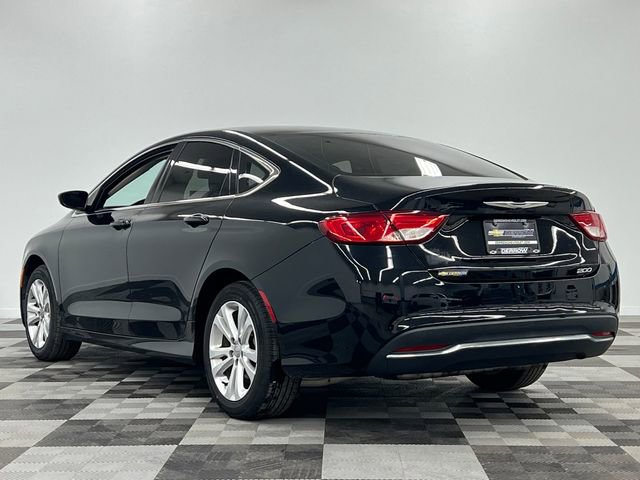 Used 2015 Chrysler 200 Limited FWD image 5