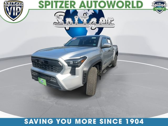 Used 2025 Toyota Tacoma TRD Off-Road w/ TRD Off Road Upgrade Package AWD/4WD image 4