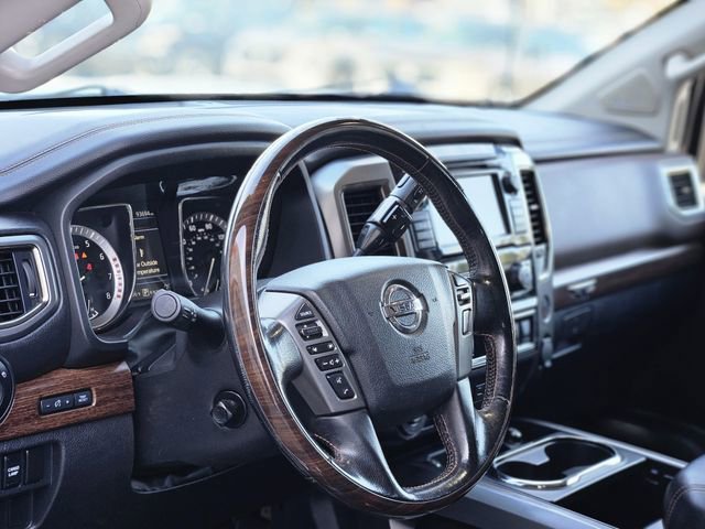 Used 2019 Nissan Titan Platinum Reserve w/ Platinum Utility Package image 12