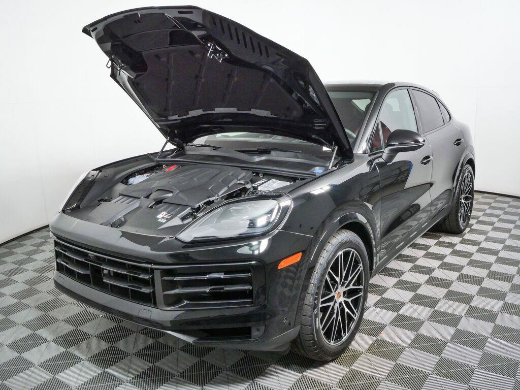 New 2026 Porsche Cayenne Coupe AWD/4WD image 35
