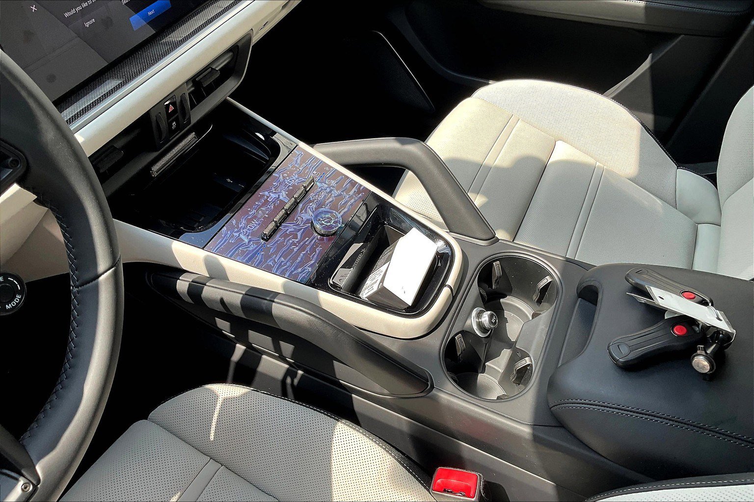 New 2025 Porsche Cayenne Turbo image 10