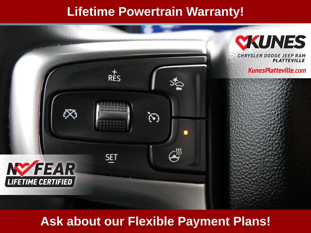 Used 2023 Chevrolet Suburban Premier AWD/4WD image 31
