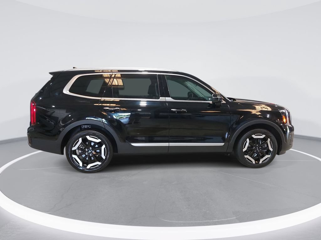 Used 2025 Kia Telluride S AWD/4WD image 4