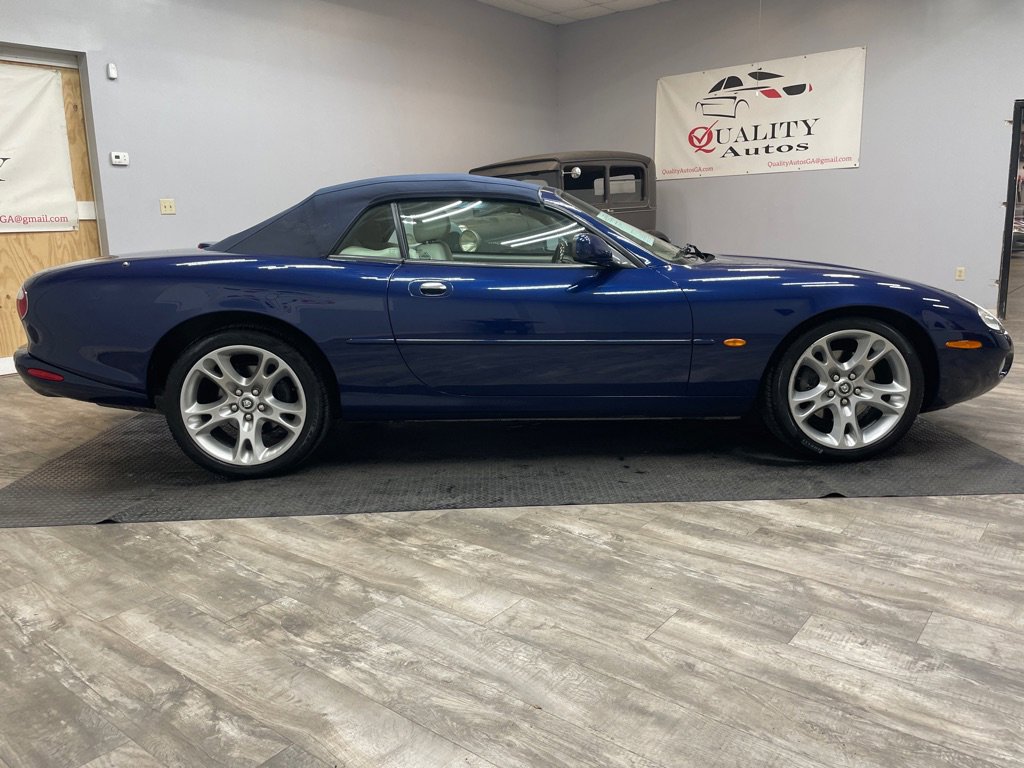 Used 2003 Jaguar XK8 Convertible image 19